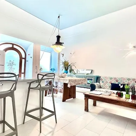 Boutique By The Sea Apartment Positano